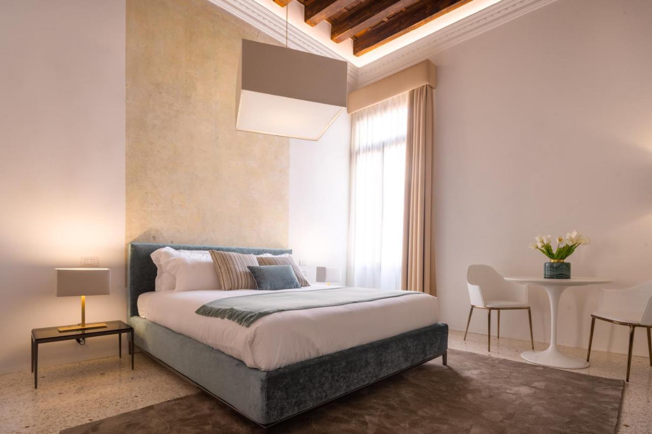 Ninfea Luxury Suites Venice Exterior photo