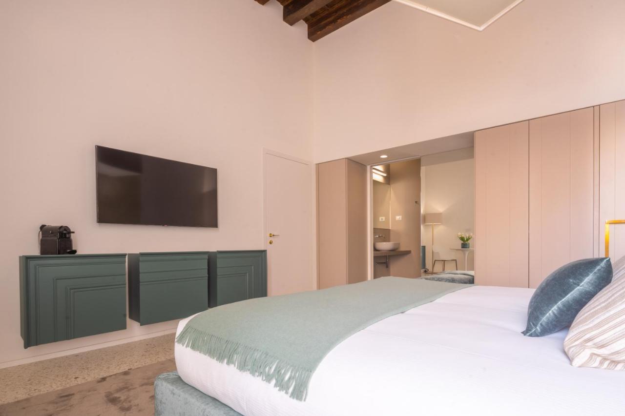 Ninfea Luxury Suites Venice Exterior photo