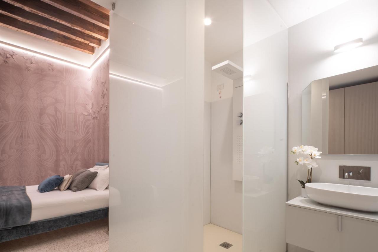 Ninfea Luxury Suites Venice Exterior photo