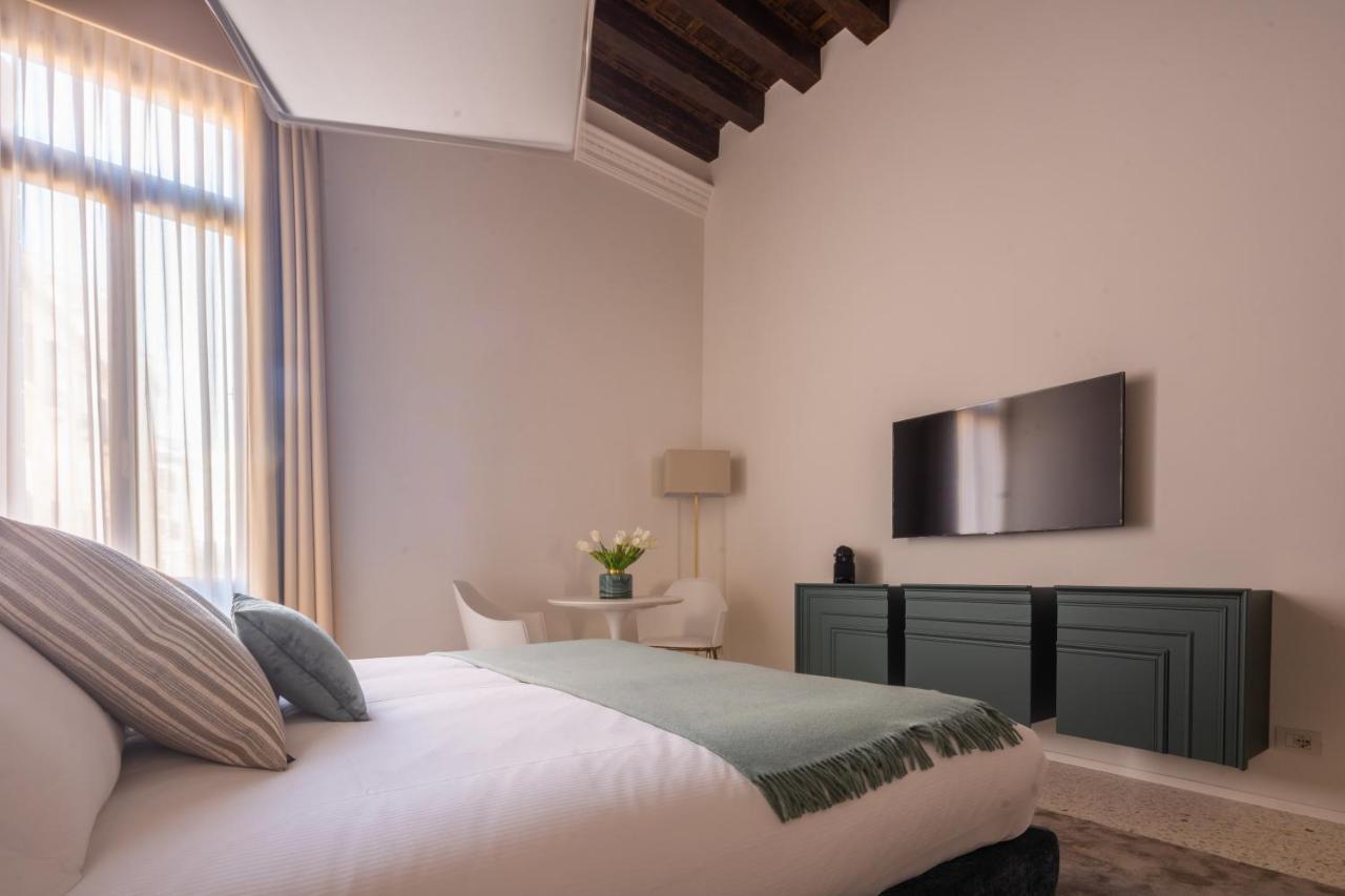 Ninfea Luxury Suites Venice Exterior photo